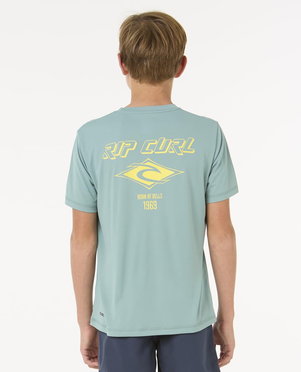 Rip Curl Boys' Icons Surflite UPF 50+ Sun Protection Short Sleeve Rashguard - Image 2